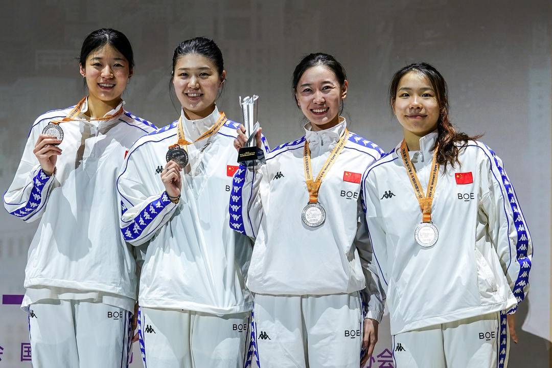 关于日本东京亚运会闭幕，中国代表团取得优异成绩的信息